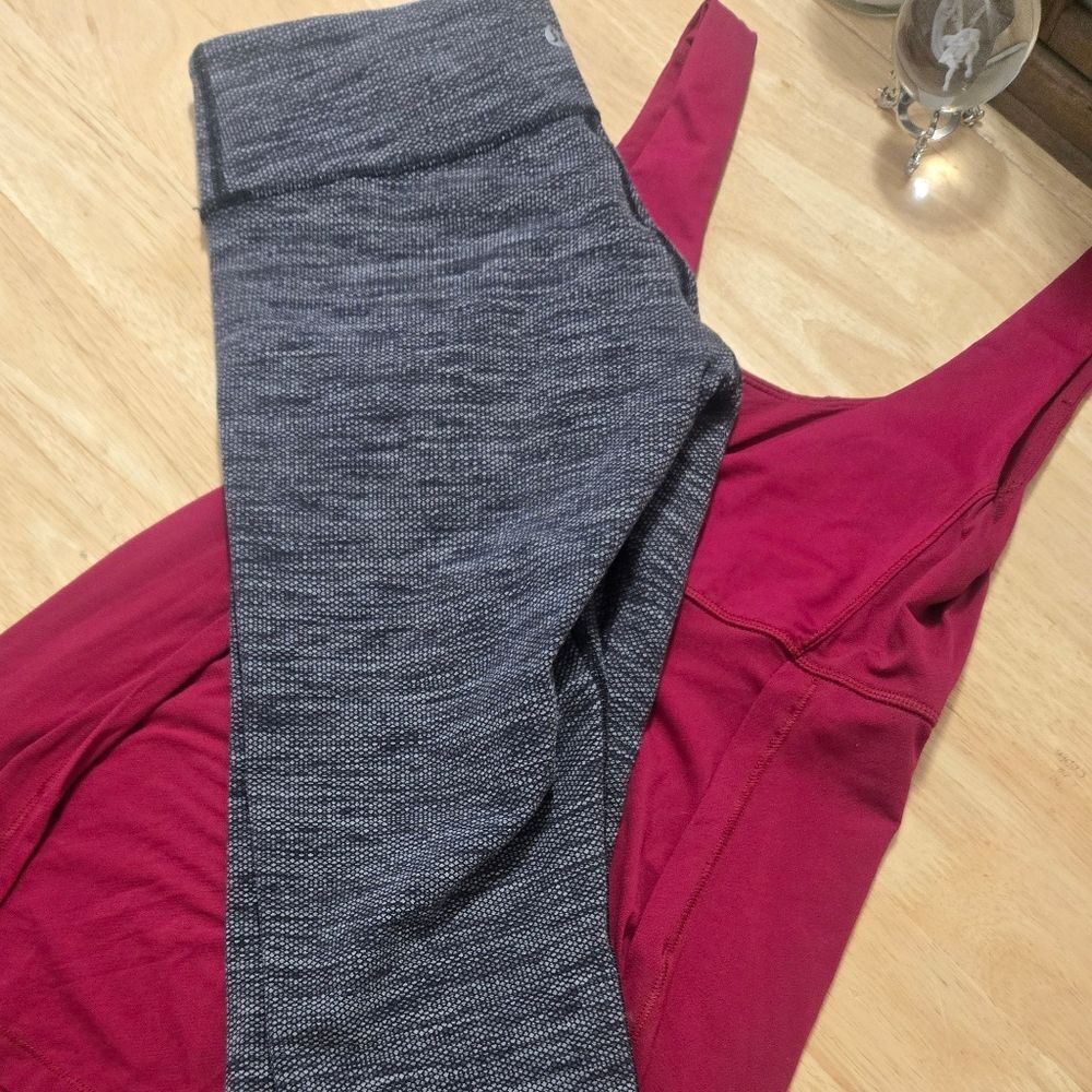 lululemon 2 Piece Bundle Capri And Tank - Picture 2 of 11
